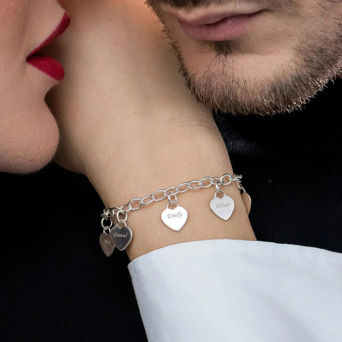Personalisiertes Herz-Charm-Armband mit Namen
