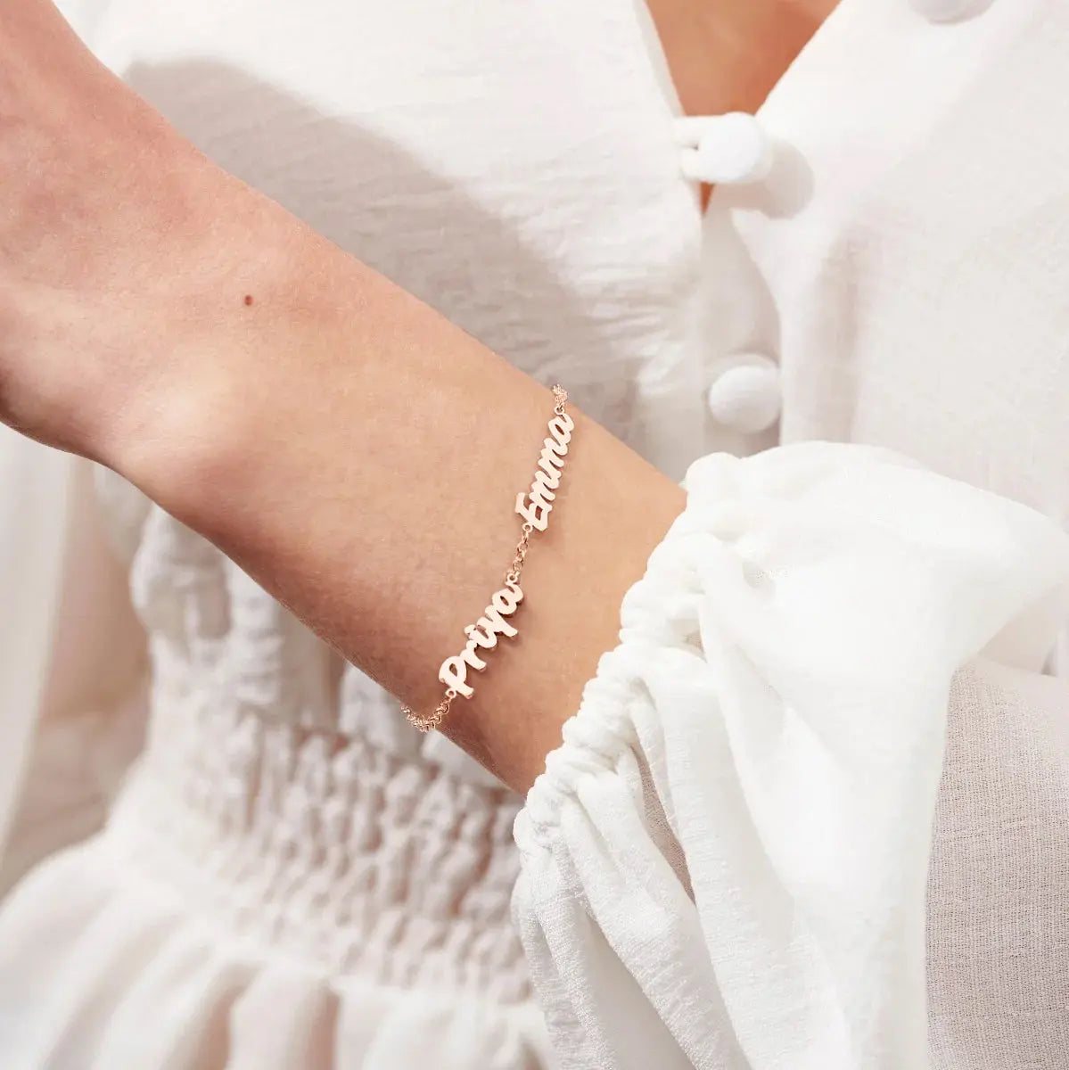 Custom Bubble Name Bracelet - Gold / 5